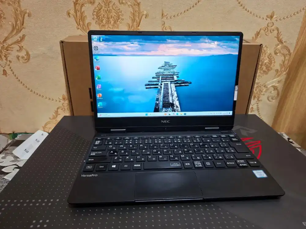 Laptop NEC core i5 gen 8