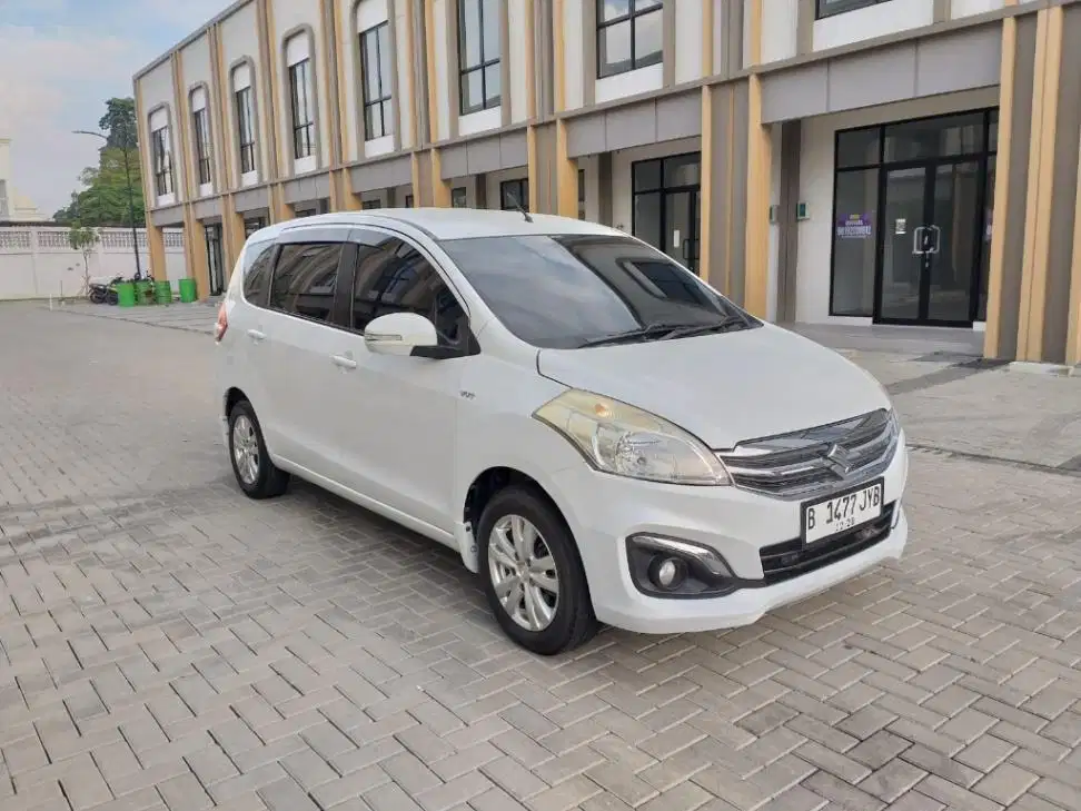 Ertiga GX AT 2017 putih