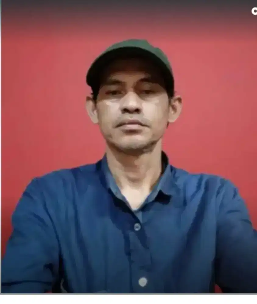 Saya sedang mencari/membutuhkan pekerjaan sebagai driver pribadi