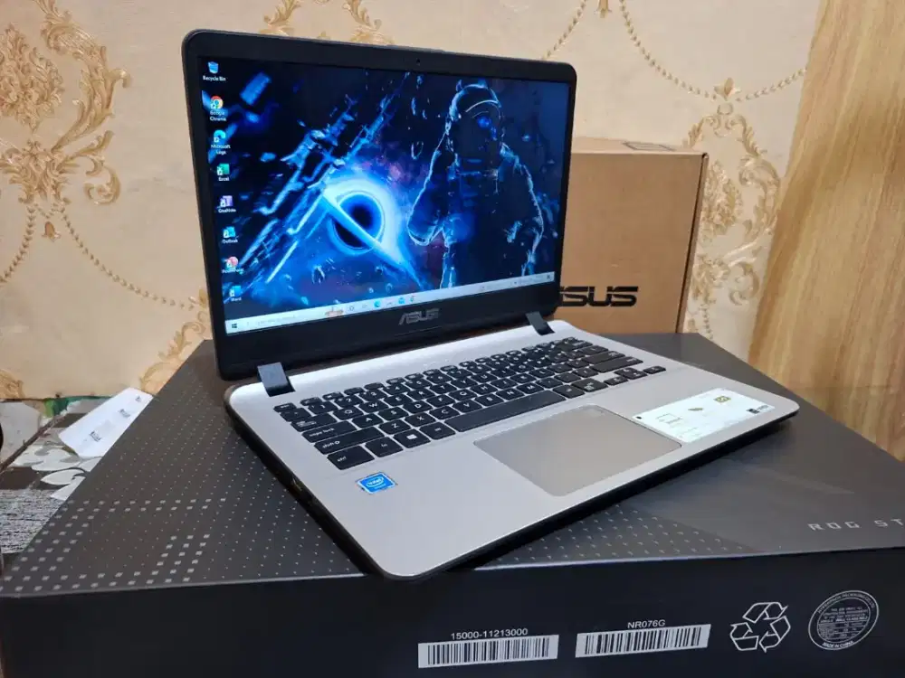 Laptop Asus A407MA