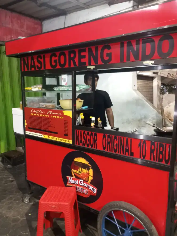 Dicari laki2 yg mau jualan nasi goreng