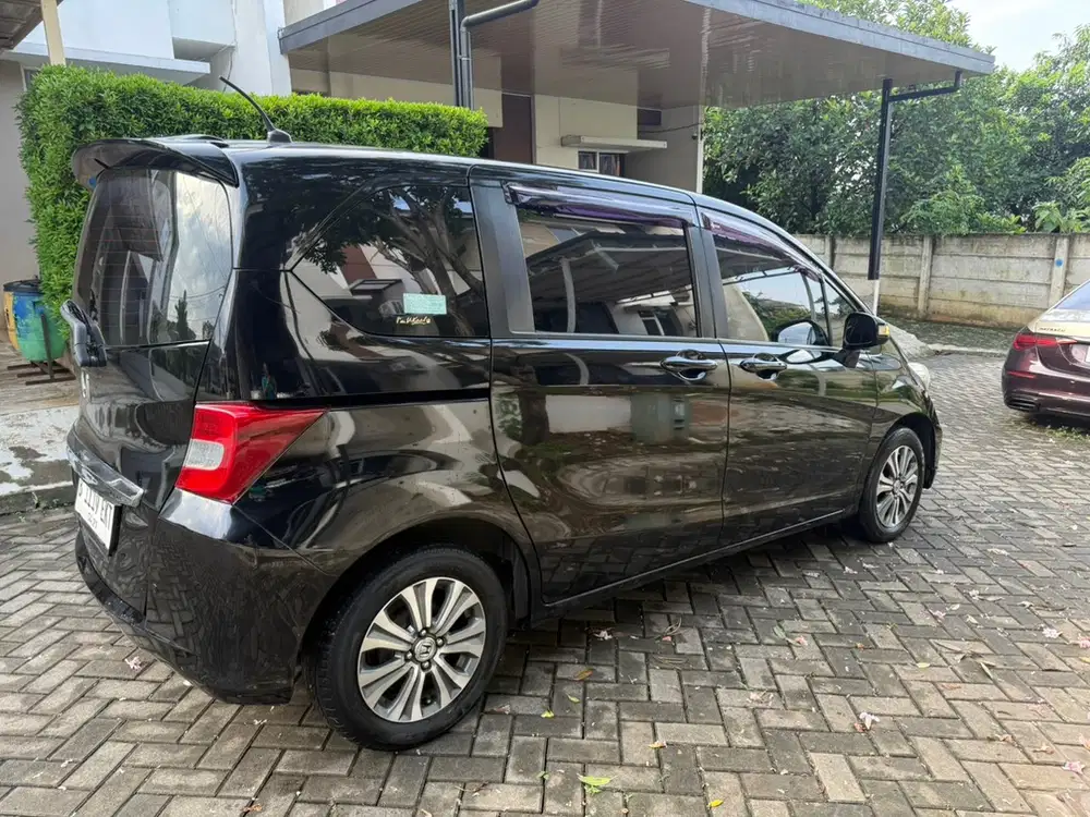 Honda Freed 2014 Bensin