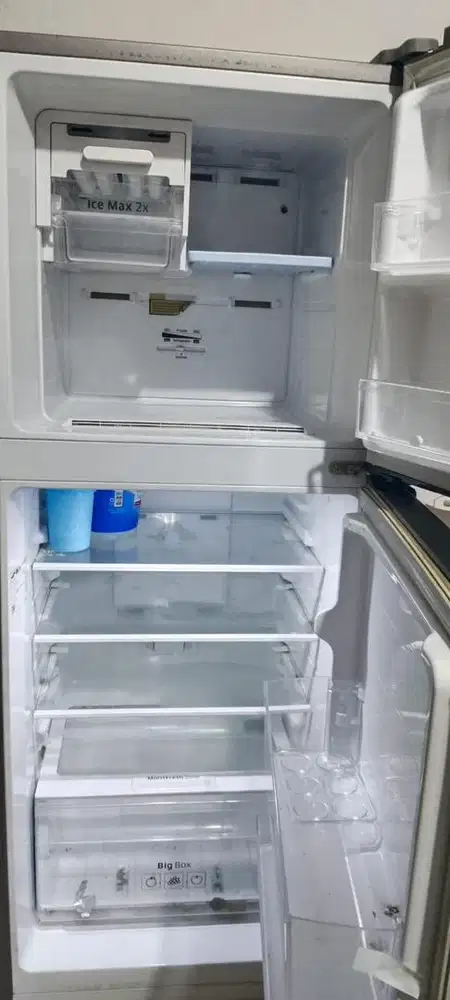 Dijual kulkas samsung 2 pintu inverter