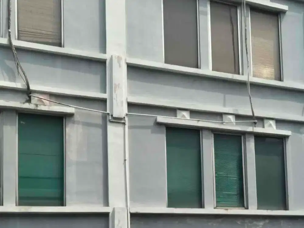 Disewakan Ruko Hoek Kokan Permata Gading 3 Lt Strategis