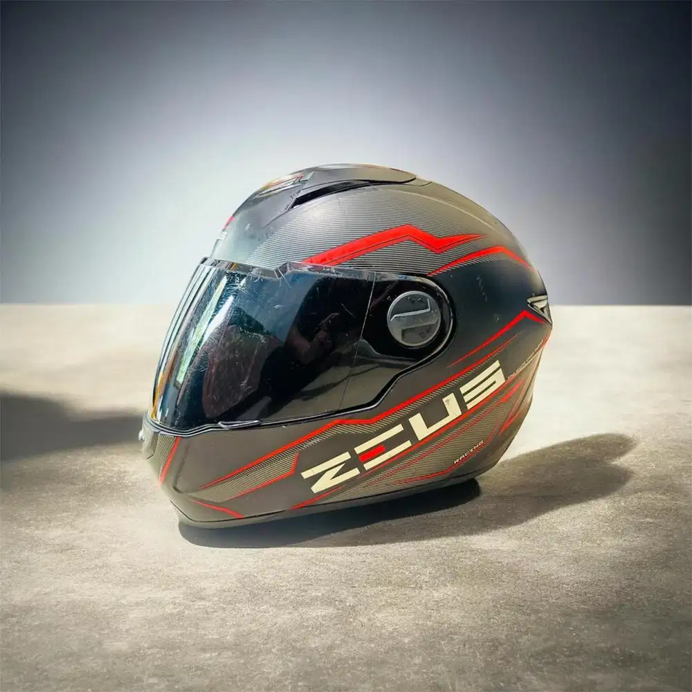 HELM ZEUS ZA 811c