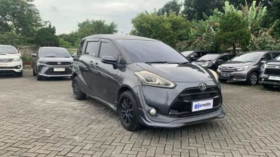 DP RENDAH - Toyota Sienta 1.5 Q Bensin-AT 2017 SBMQ