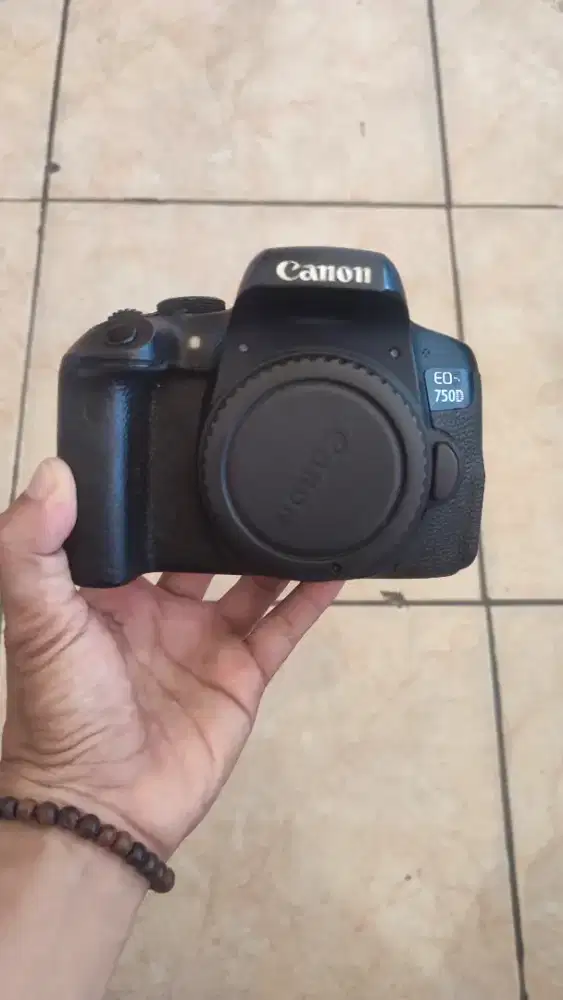 CANON 750D BODY ONLY,  WIFI DAN LAYAR SENTUH