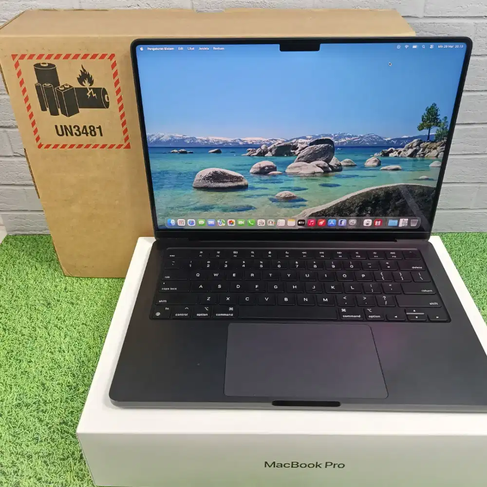 MACBOOK PRO M4 14 16/512 mulus like new , garansi resmi aktif