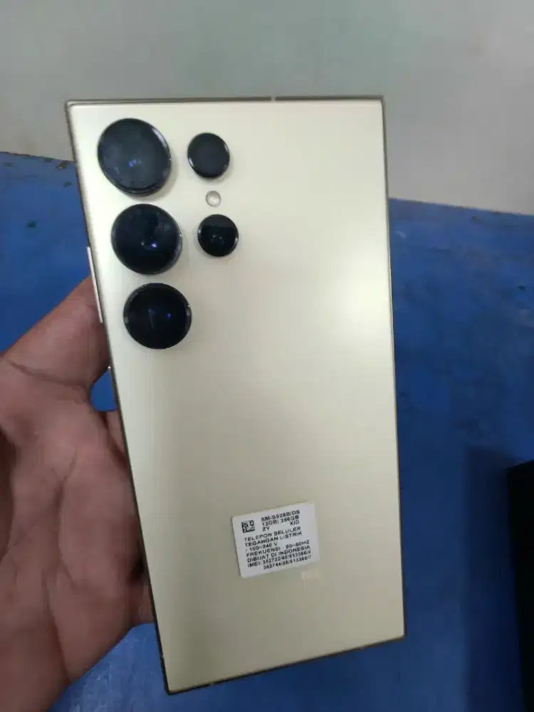 DIJUAL SAMSUNG S24 ULTRA RAM 12/256 LENGKAP DAN MULUS GAN
