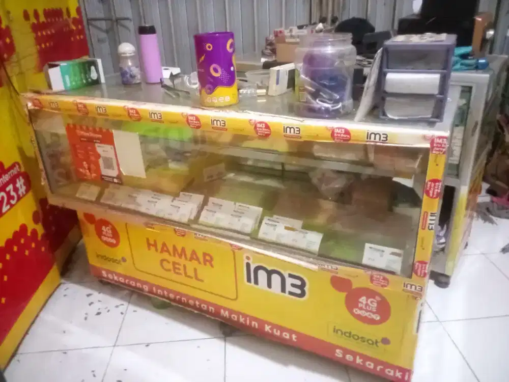 Etalase Bekas Konter