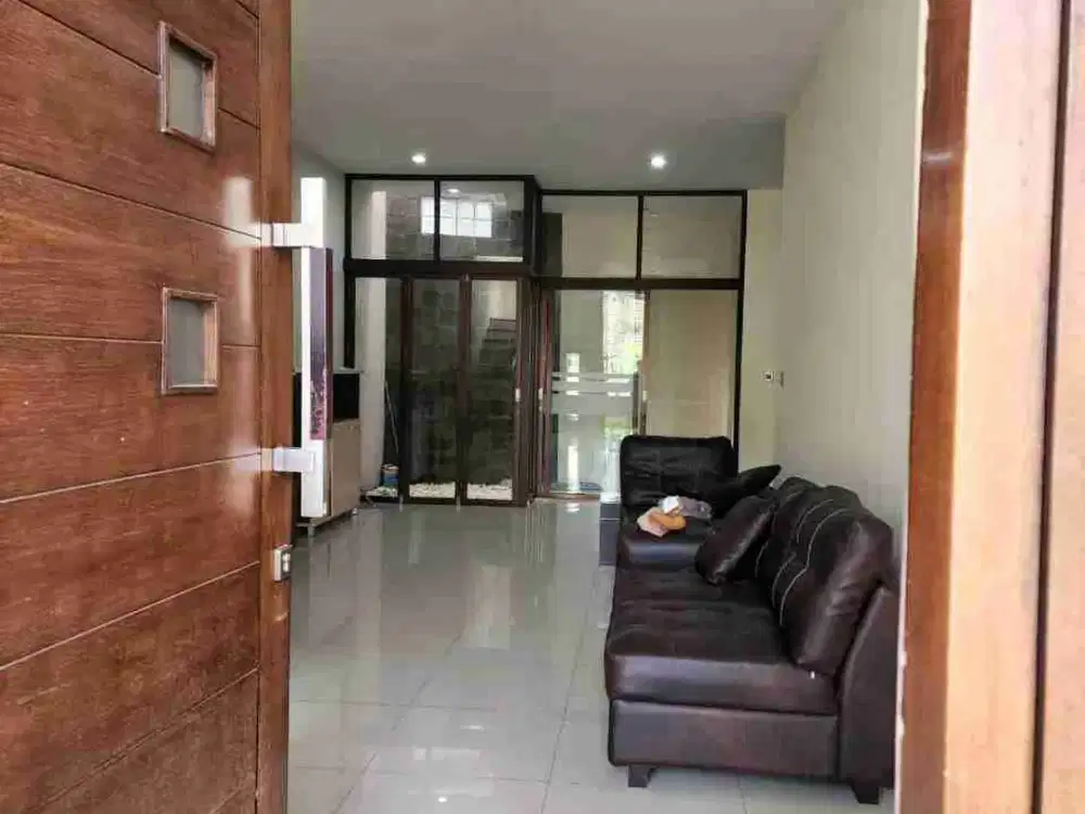 SEWA RUMAH FULL FURNISHED MINIMALIS ARCAMANIK (INA)