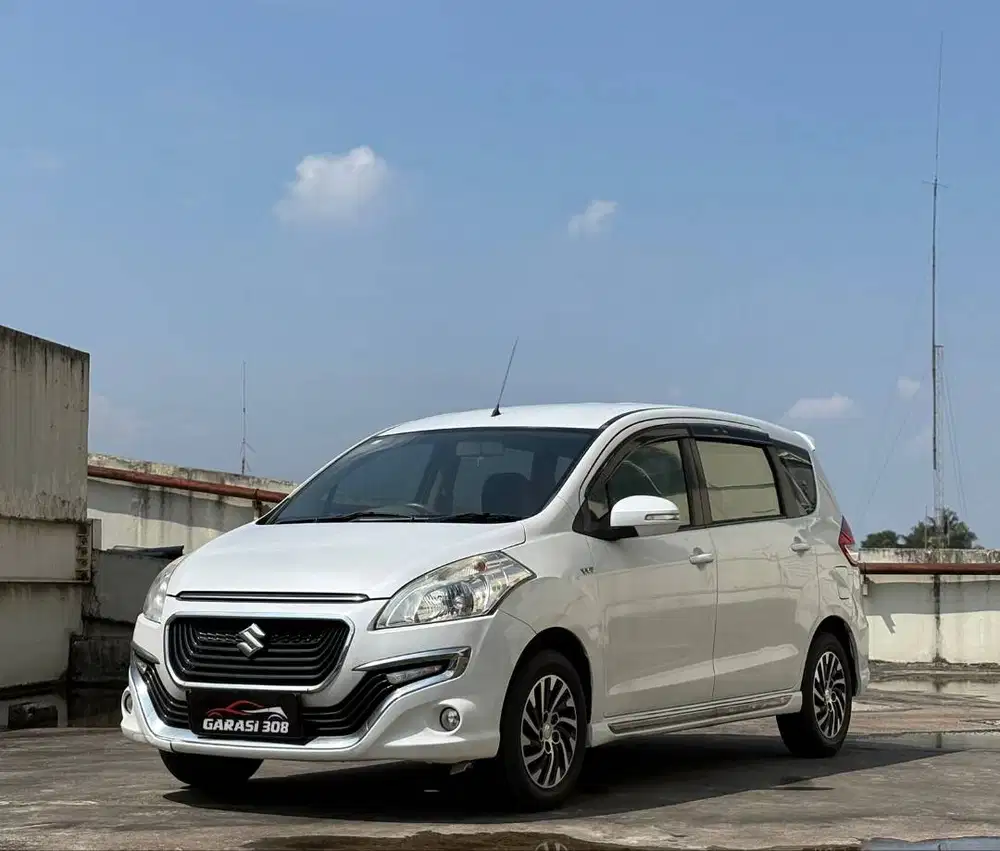 Suzuki Ertiga Dreza 1.4 Manual Tahun 2017 Warna Putih Tangan pertama