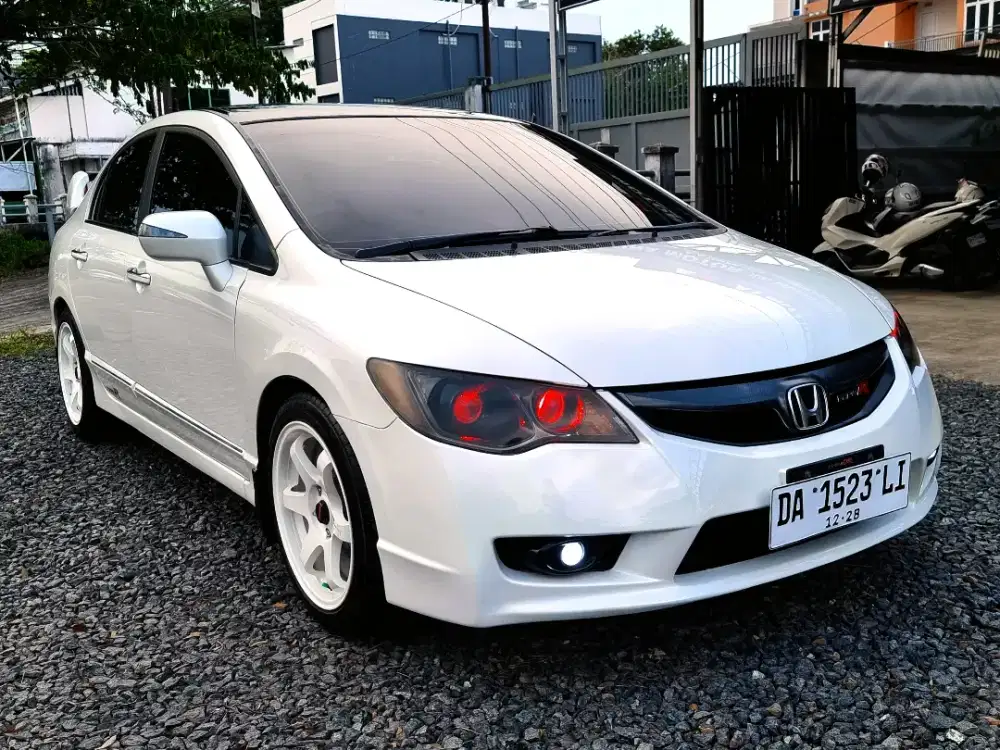 Honda Civic 1.8 FD1 Matic Upgrade Tipe R Tahun 2011 Sangat Istimewa