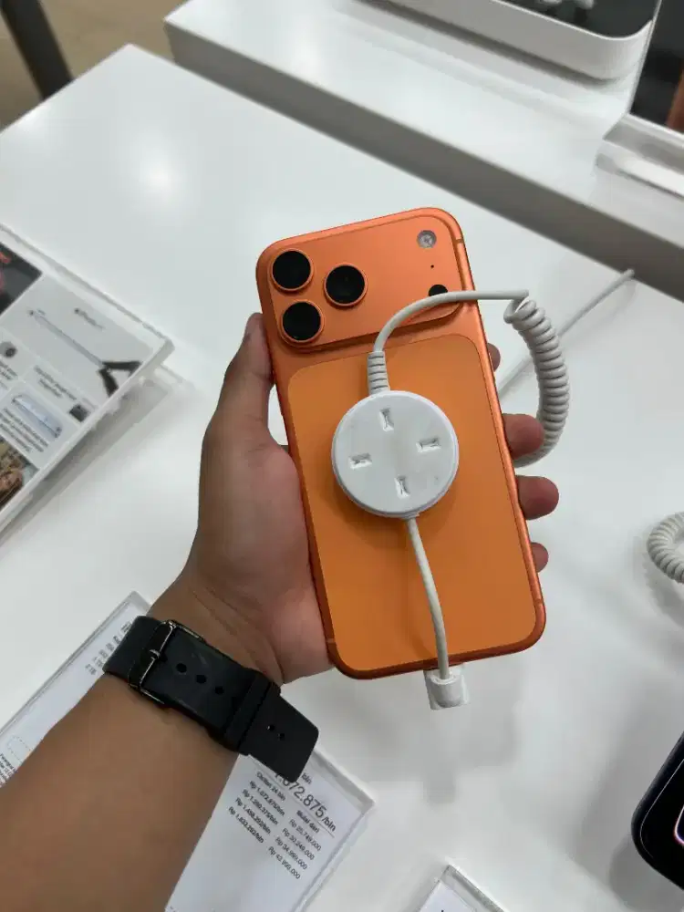 READY 17 PRO MAX KREDIT INDODANA BUNGA 0%