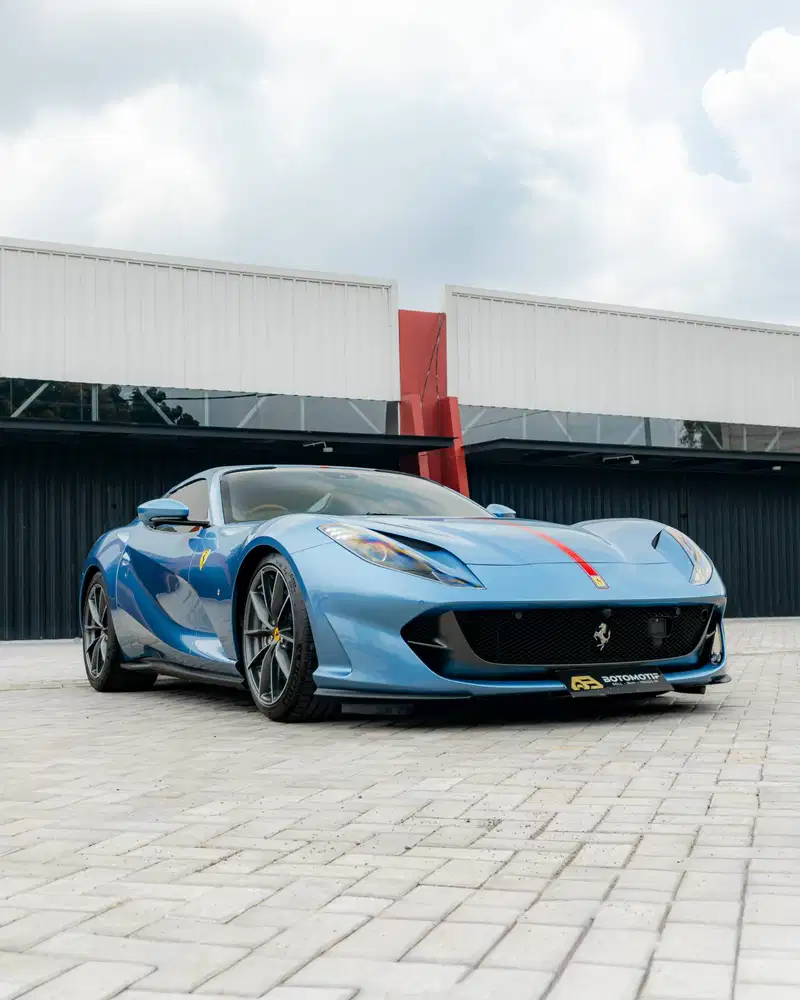 Ferrari 812 GTS Blue 2025