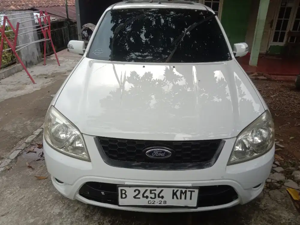 Ford escape th 2012 xlt limited allnew putih merik