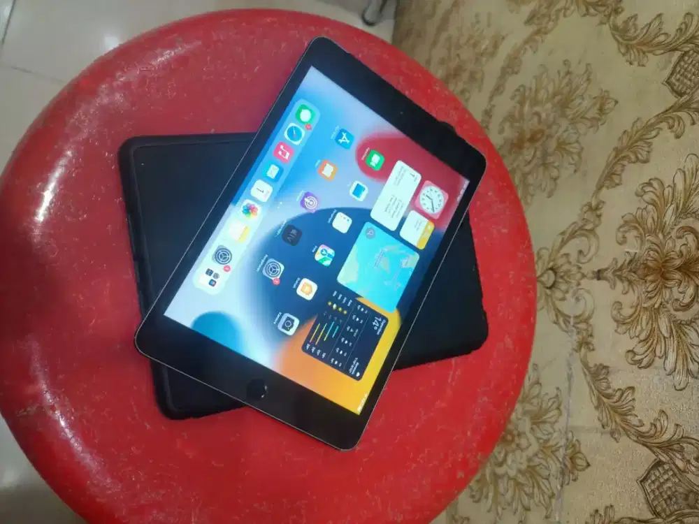 ipad mini 4 128gb wifi only normal smua minus pemakaian sm cas