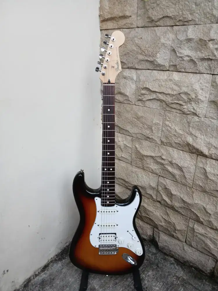 Fender Jepang Stratocaster ST-STD Sunburst 2012 Made in Japan