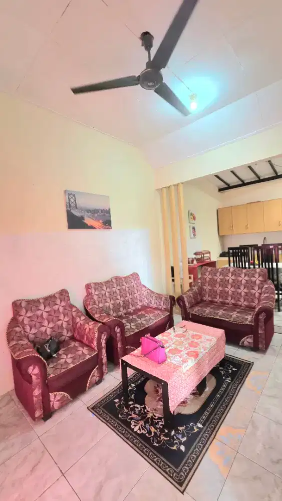 Rumah disewakan bulanan