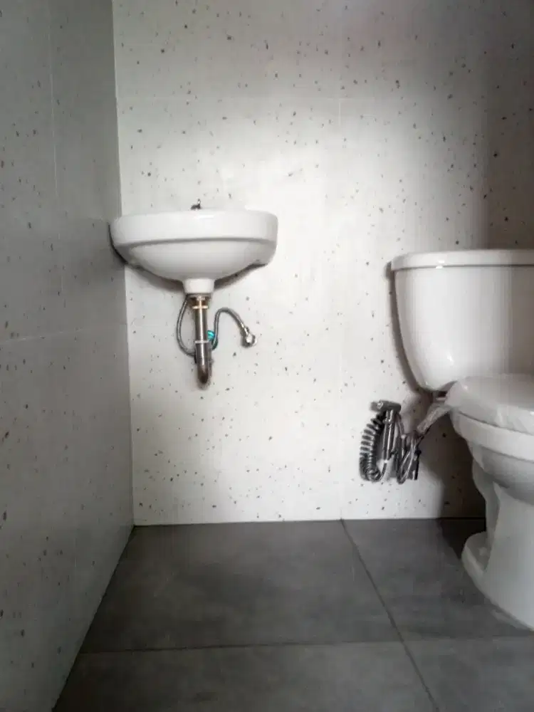 Jasa pasang grenit dan keramik