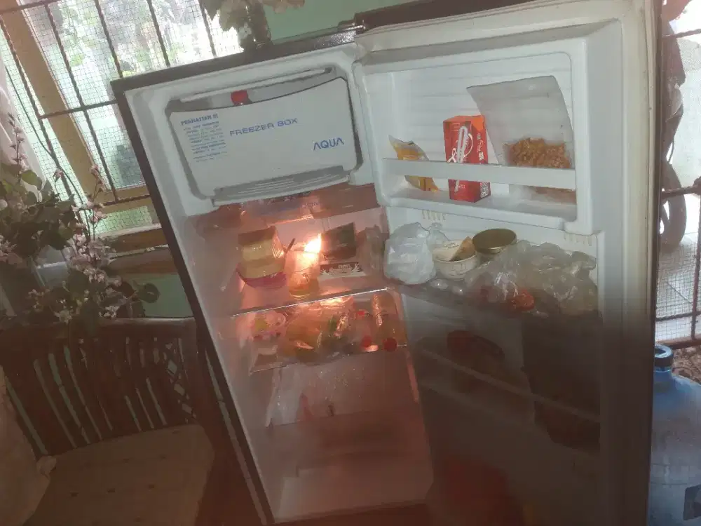 Kulkas 1 pntu baru 2 th an lngkap normal free llmove dkt