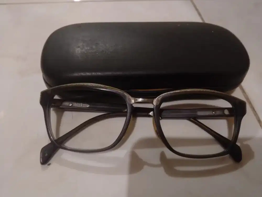 Frame kacamata merk Alan Delon tanpa lensa