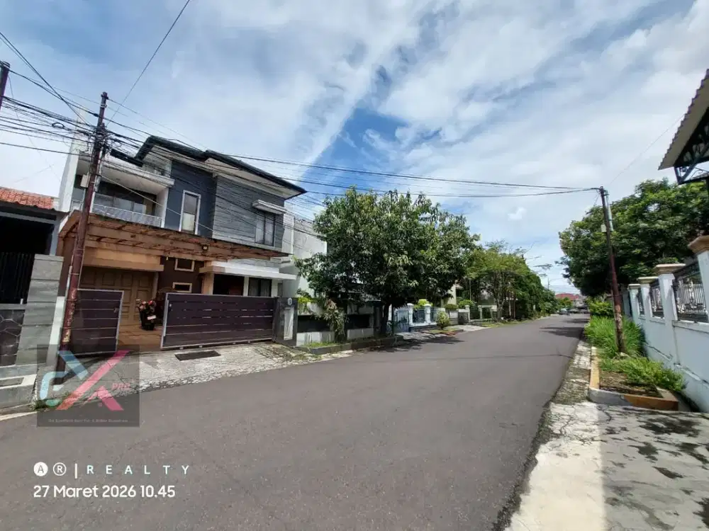 DIJUAL RUMAH SIAP HUNI DI ARCAMANIK BANDUNG Lokasi Strategis Harga Terbaik | Rp4 Miliar