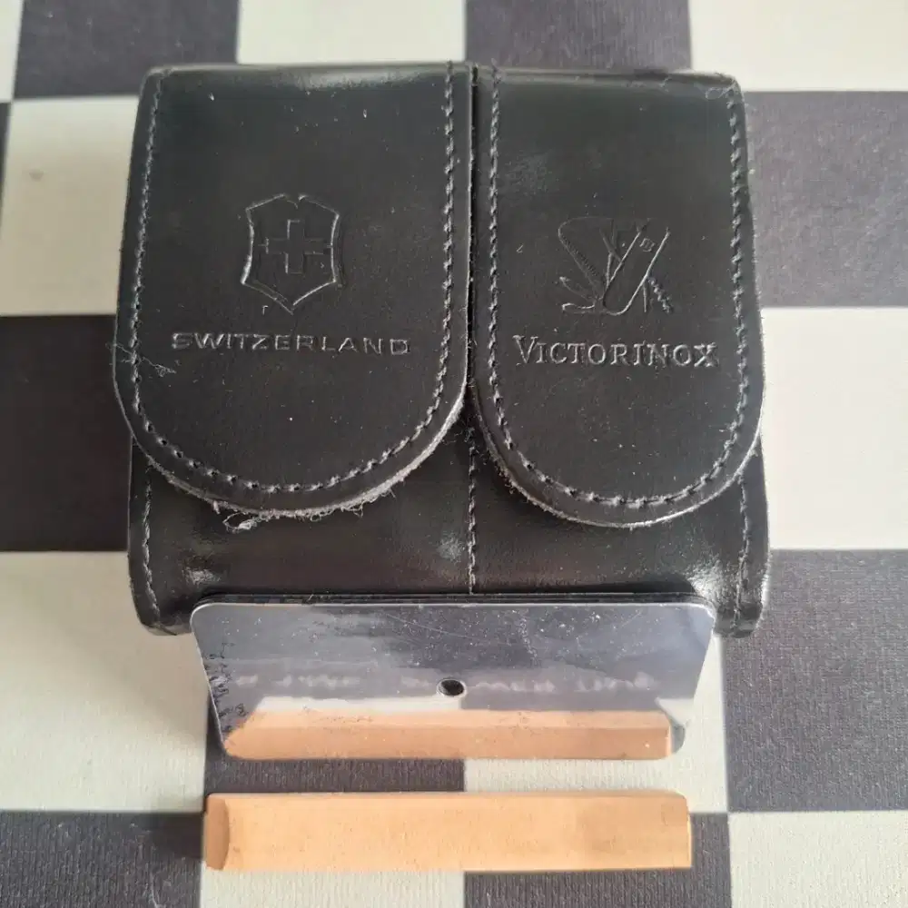 Sarung pouch sheath belt victorinox kulit hitam multitool pocket knife