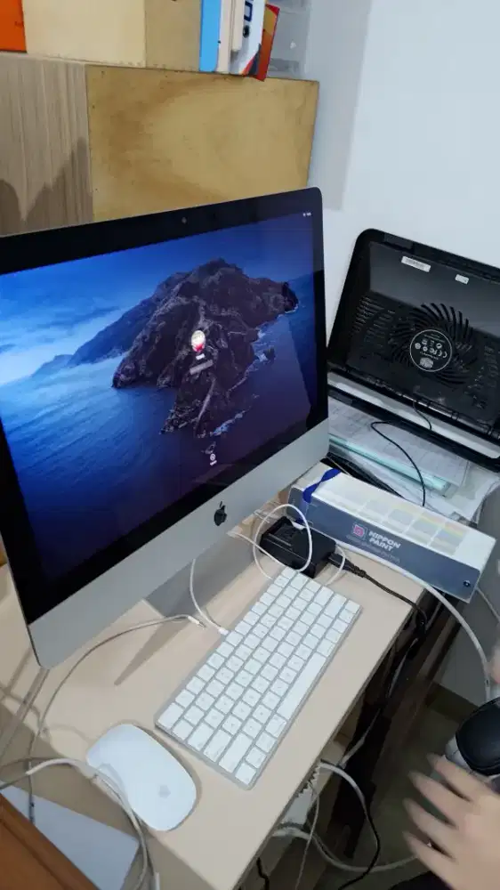 iMac 2017 layar bergaris