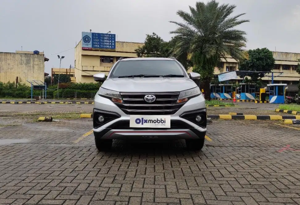 TDP 10JT, Toyota Rush 1.5 TRD Sportivo 7 Bensin-AT Silver 2019