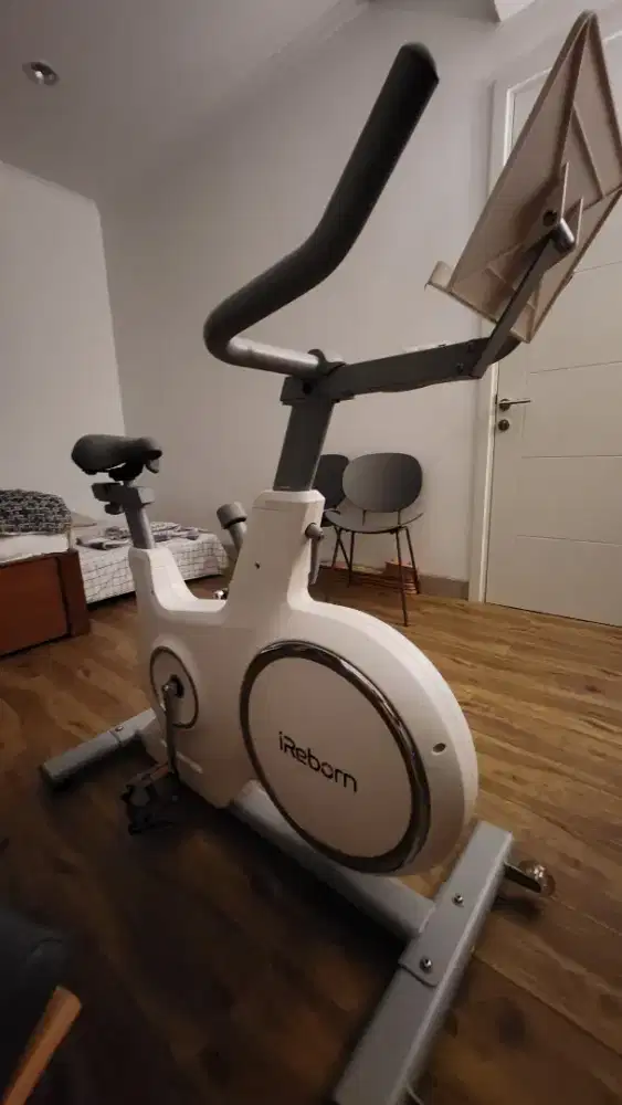 Sepeda spin bike statis Ireborn Revo mulus aplikasi ZWIFT bluetooth