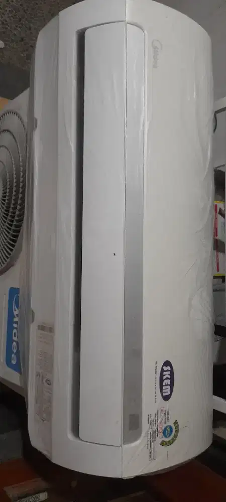 Di jual AC Midea 1/2Pk