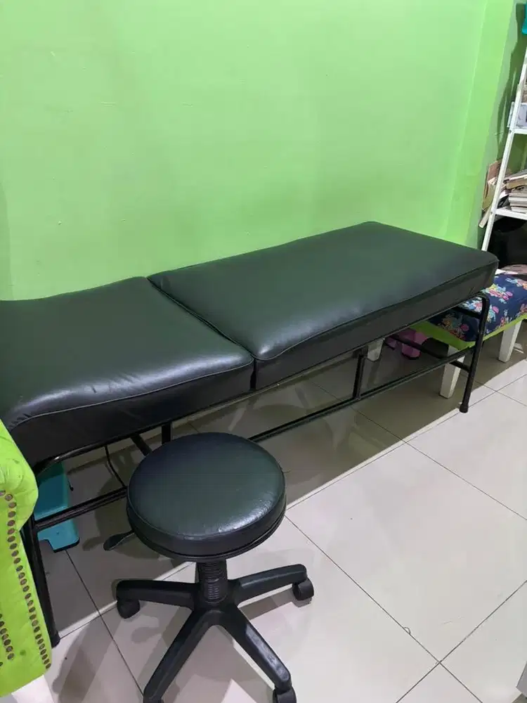 Kursi sofa sandaran kaki 3 set