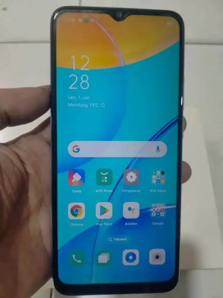 Dijual Oppo A15 masih original mulus belum pernah service lcd original