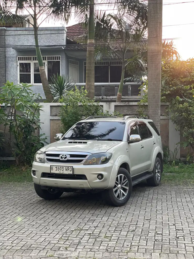 Toyota Fortuner 2007 Bensin