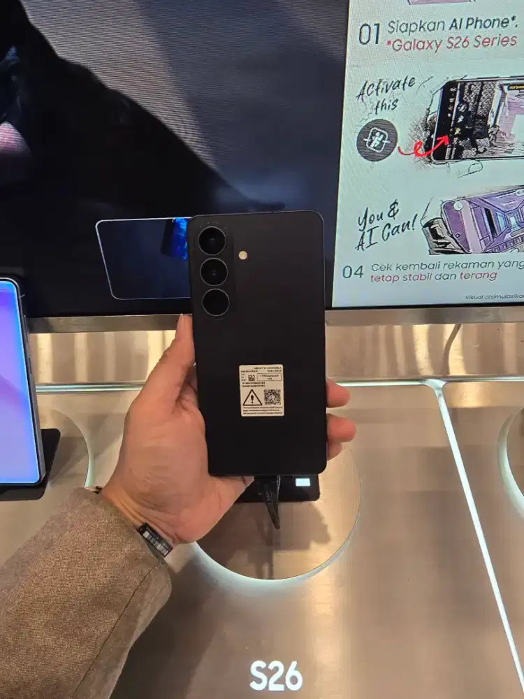 SAMSUNG GALAXY S26 12/512GB