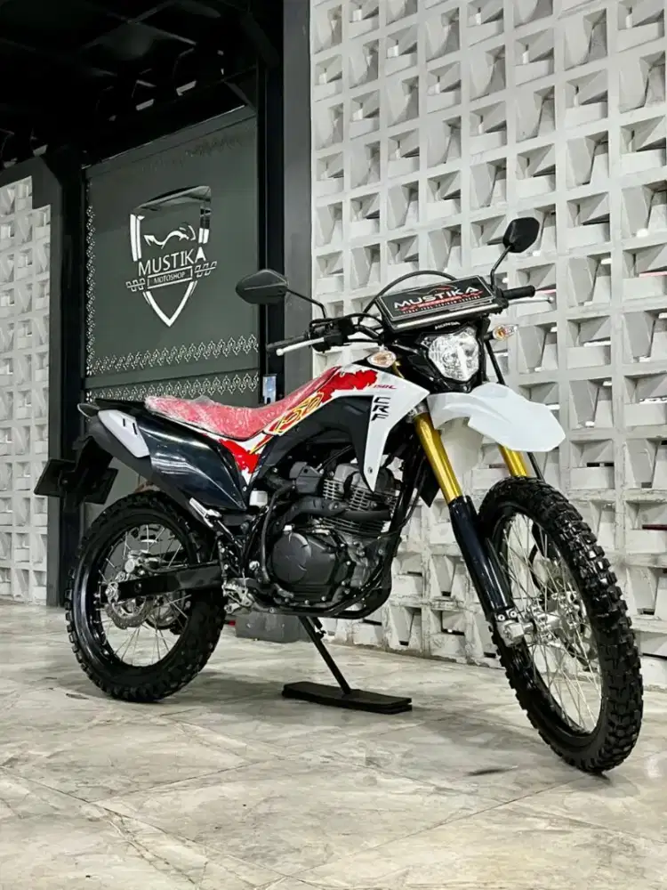 HONDA CRF 150L 2025 - Chintia Mustika