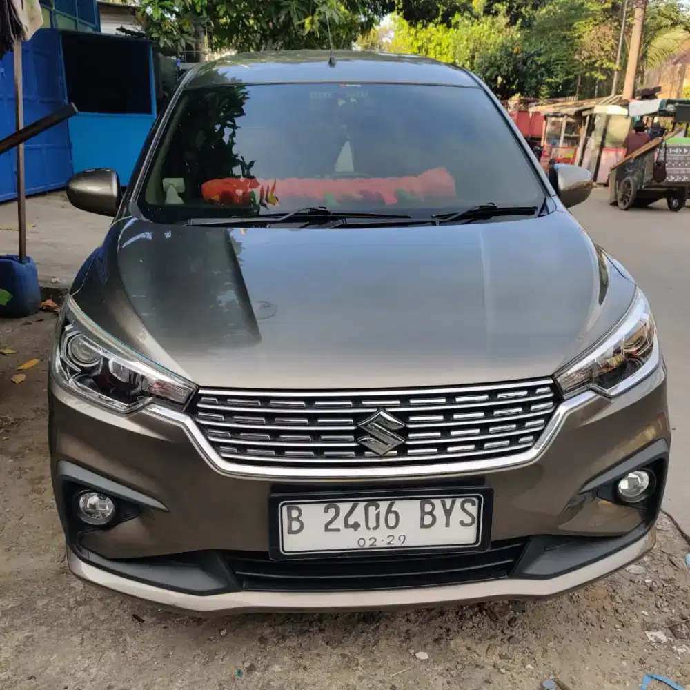 Di jual euzuki ertiga 2018 ahir... Pajak lewat bulan2