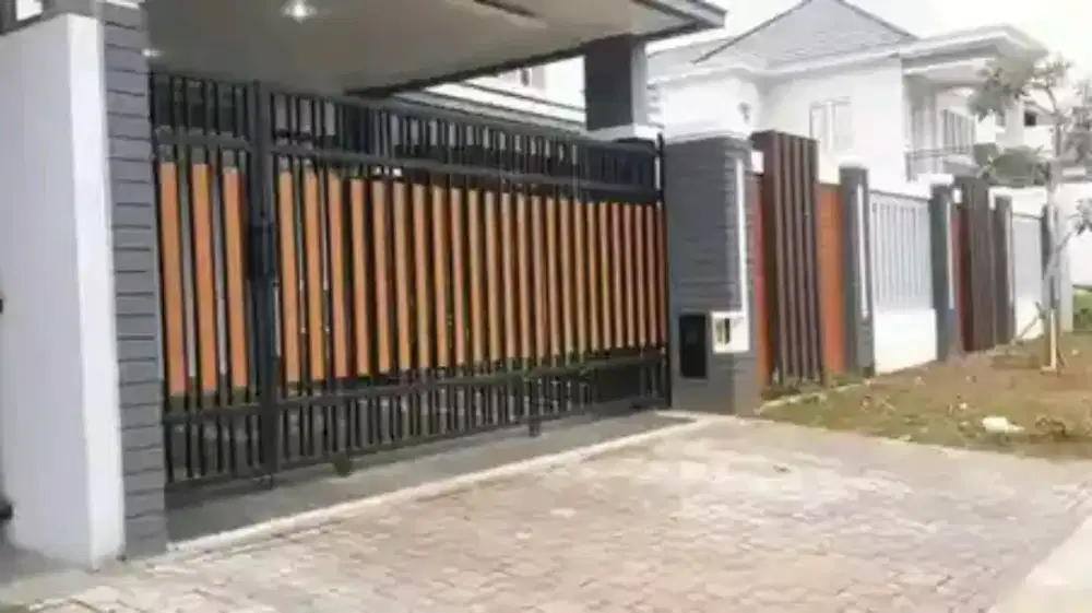 Pintu gerbang garasi minimalis