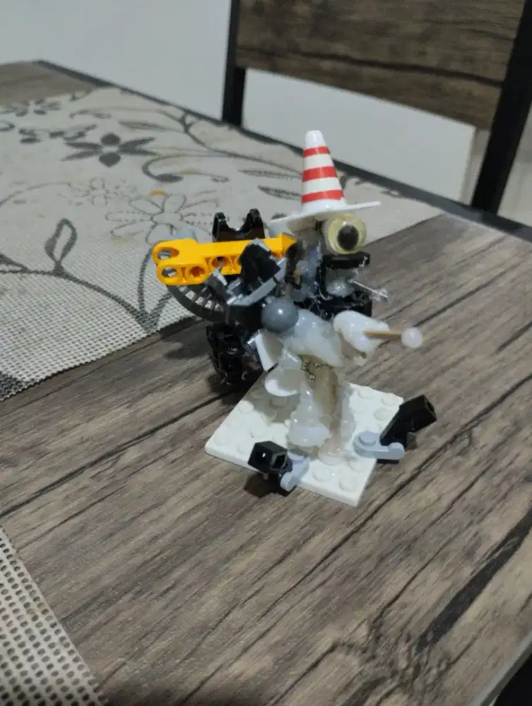 Mainan buatan tangan