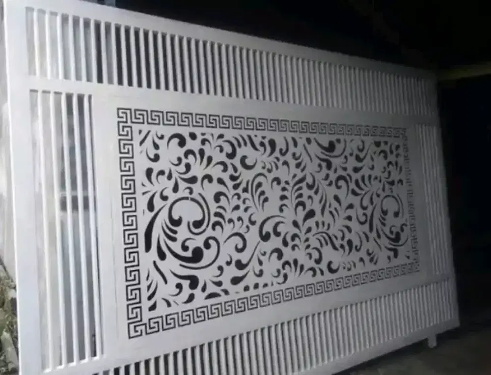 Pintu gerbang garasi Cutting Laser