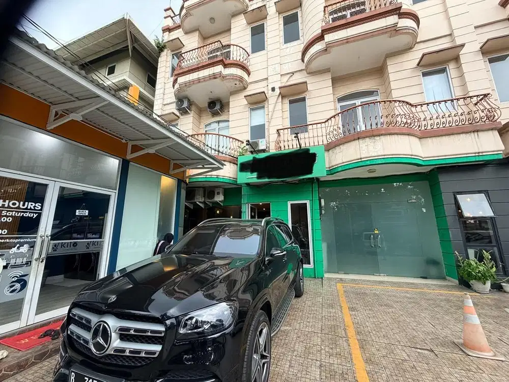 Disewakan ruko satu lantai pinggir jalan pejaten raya