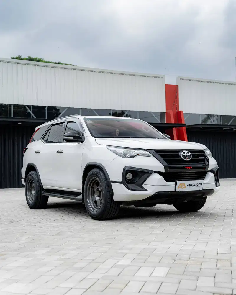 Toyota Fortuner VRZ TRD AT 2017