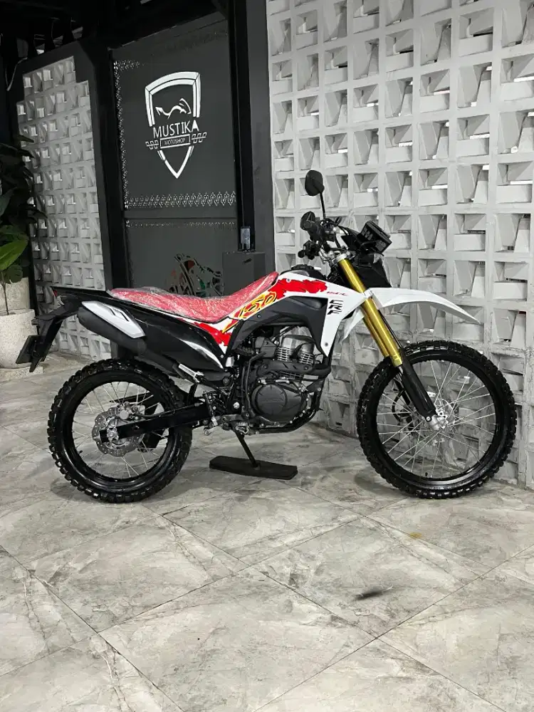 HONDA CRF 150L 2025 - Chintia Mustika
