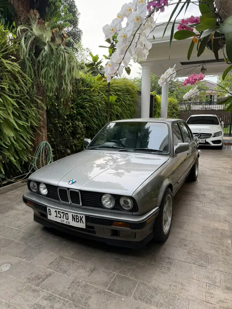 BMW E30 318i 1990 Bensin ( nego )