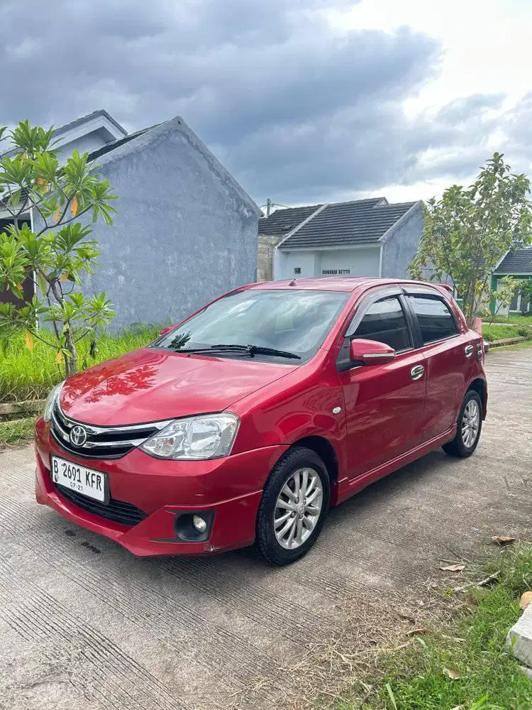Fs Toyota Etios Valco G MT 2017