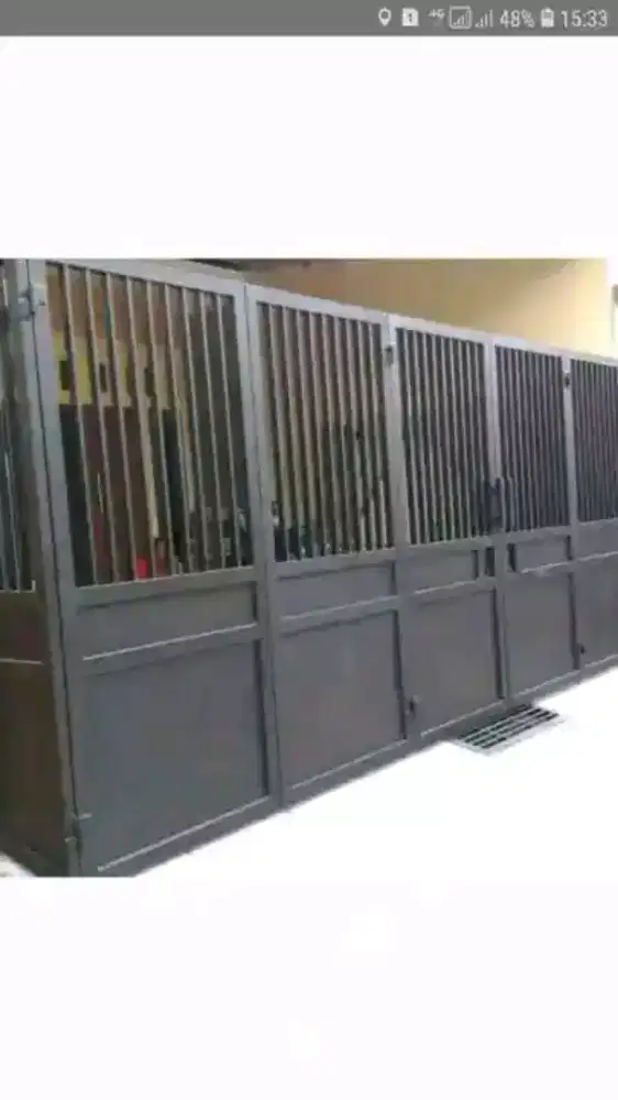 Pintu gerbang Lipat Garasi minimalis