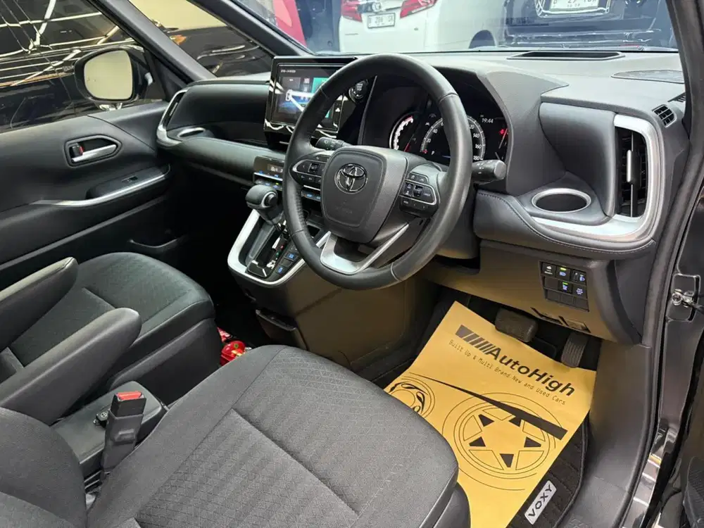 DP10% [Km8.000] Voxy 2024 Black Reg 2025 #AUTOHIGH