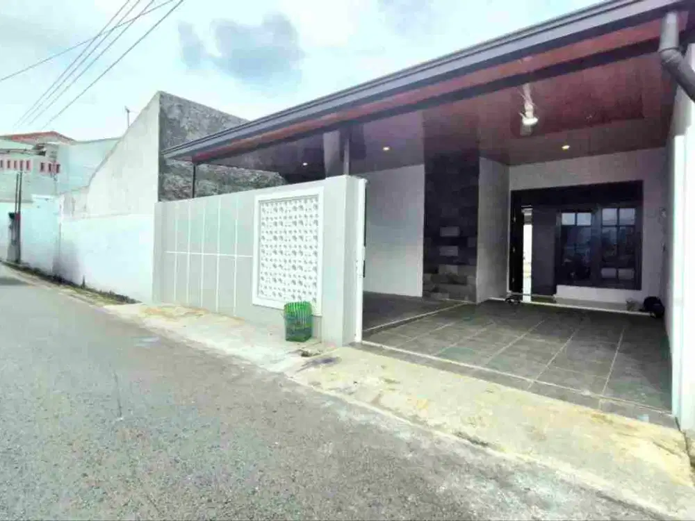 rumah mewah harga terjangkau di sumber banjarsari solo