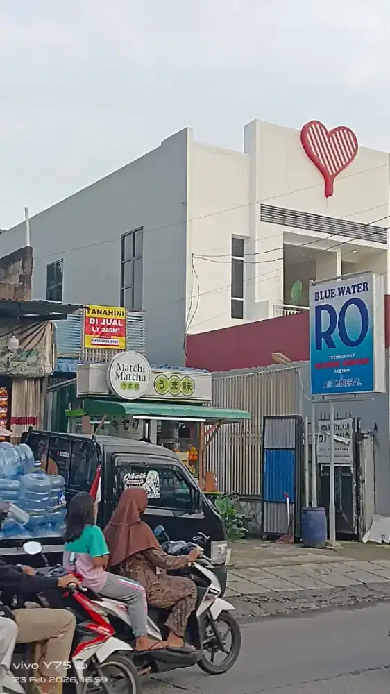 Dijual tanah Dan kontrakan pinggir jalan besar cocok untuk Usaha